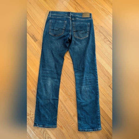 Blue Slim Jeans with Natural Wear Patterns - Picture 4 of 4